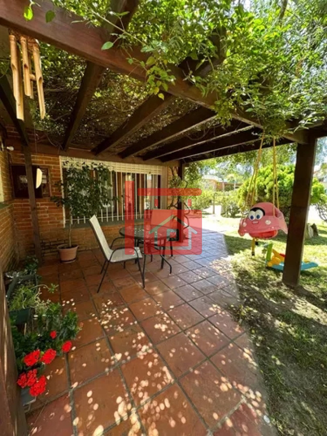 Casa ID.467 - Casa en alquiler 3 dormitorios, Playa Mansa Punta Del Este.