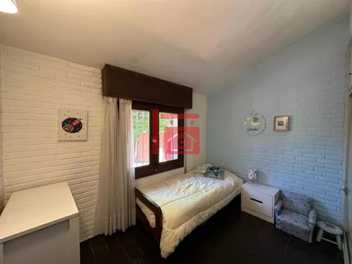 Casa ID.467 - Casa en alquiler 3 dormitorios, Playa Mansa Punta Del Este.