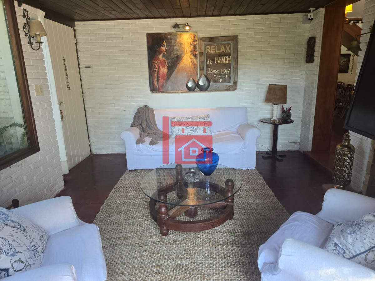 Casa ID.473 - Casa en San Rafael - 4 dormitorios, Piscina.