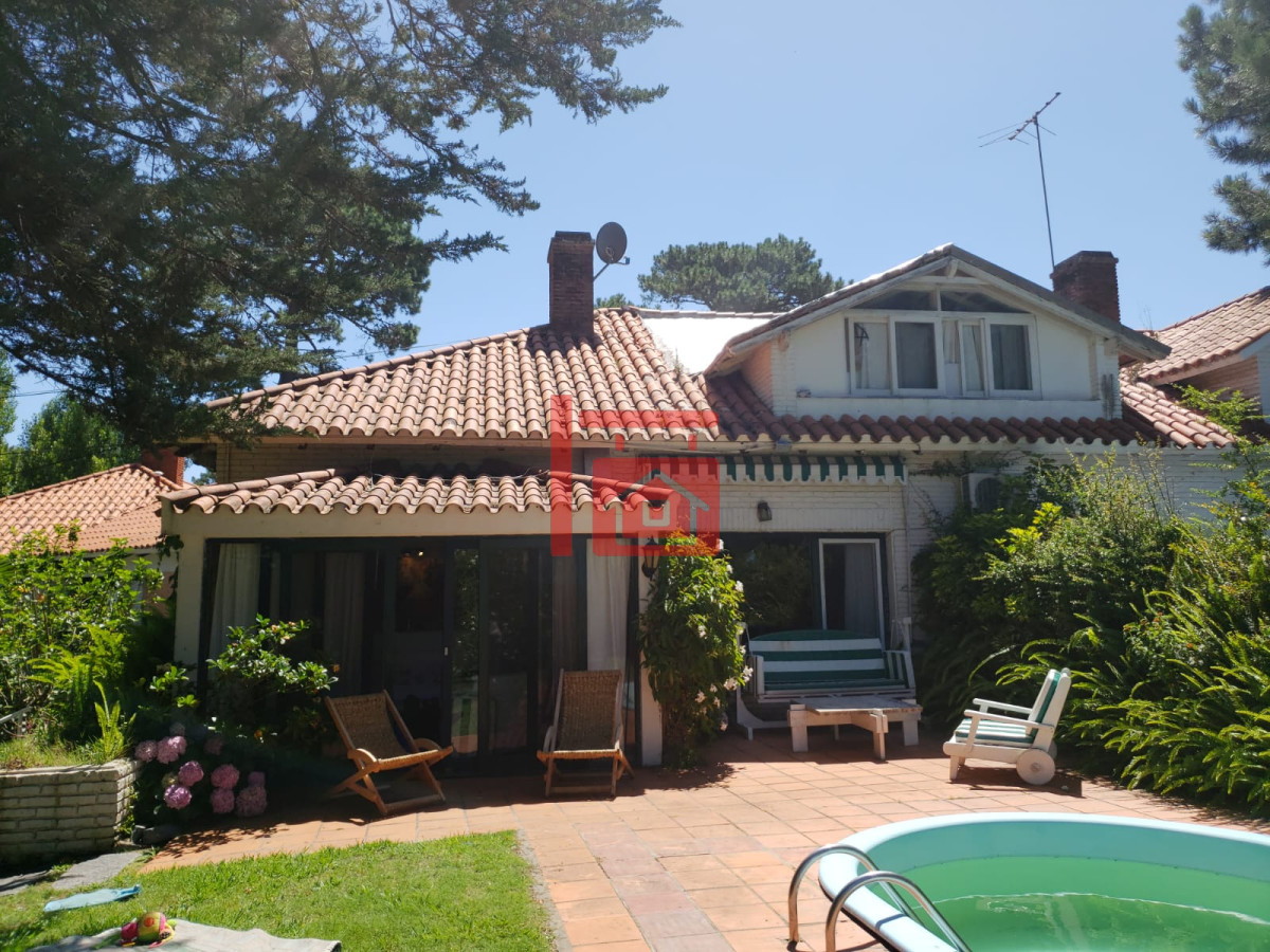 Casa ID.473 - Casa en San Rafael - 4 dormitorios, Piscina.