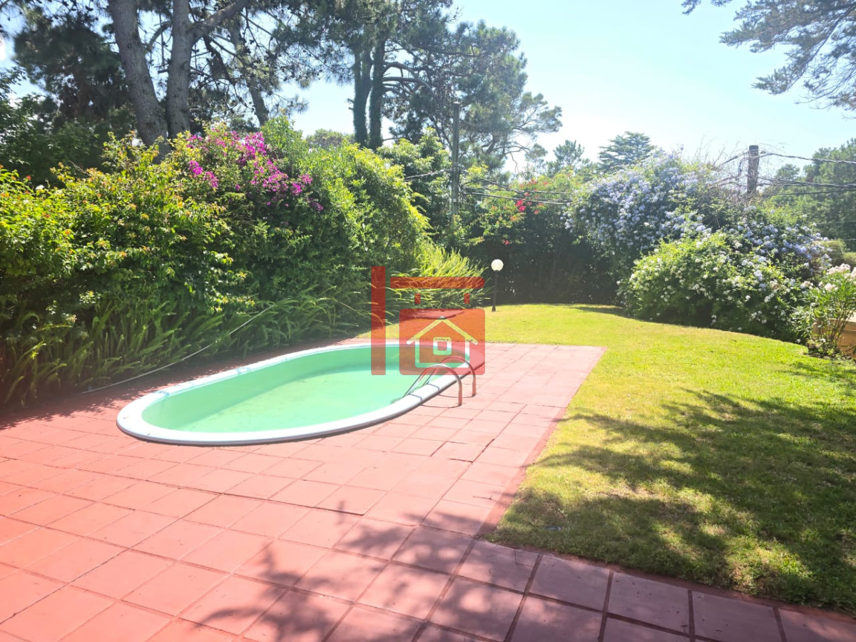 Casa ID.473 - Casa en San Rafael - 4 dormitorios, Piscina.