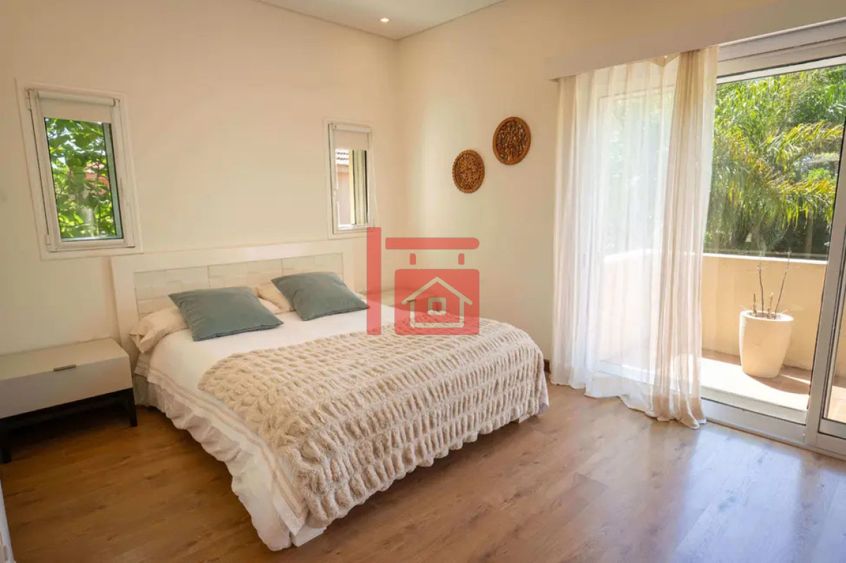 Casa ID.464 - La Residence 4 dormitorios con piscina y barbacoa.