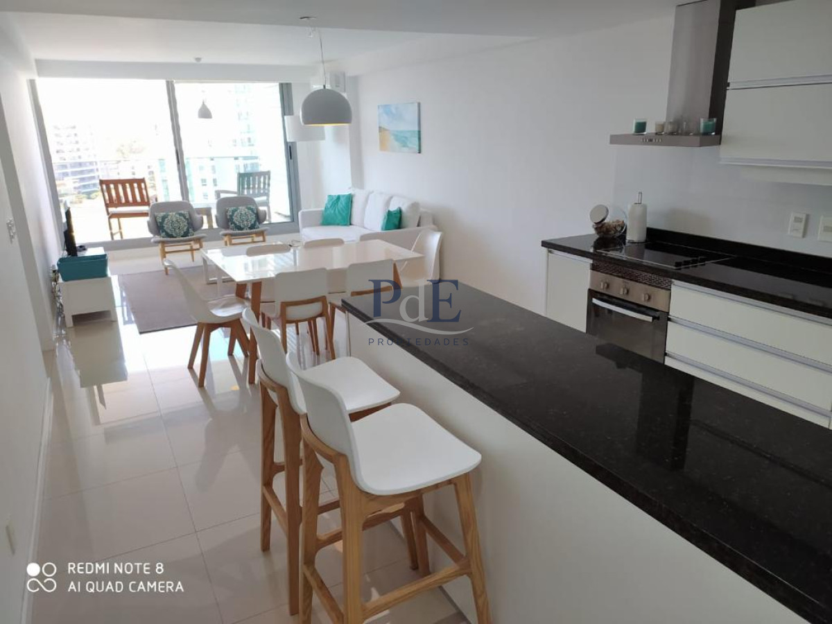 Apartamento 3 Dorm y 3 Baños en Venta, Pda 5 Playa Brava, Punta del Este - Imagen 4