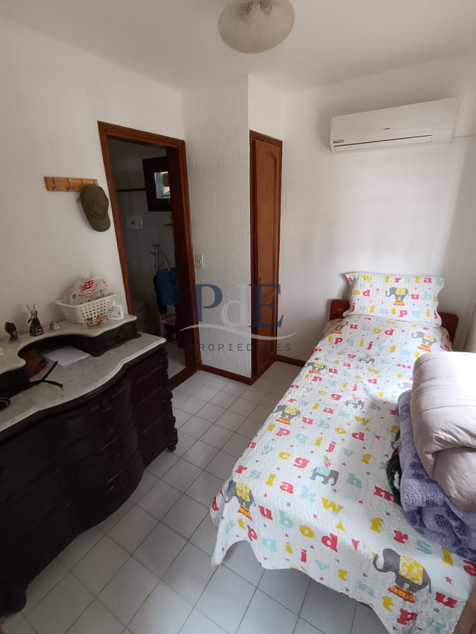 Playa Mansa, Punta del Este - Casa 4 dorm con Piscina y Parrillero Techado - Imagen 33