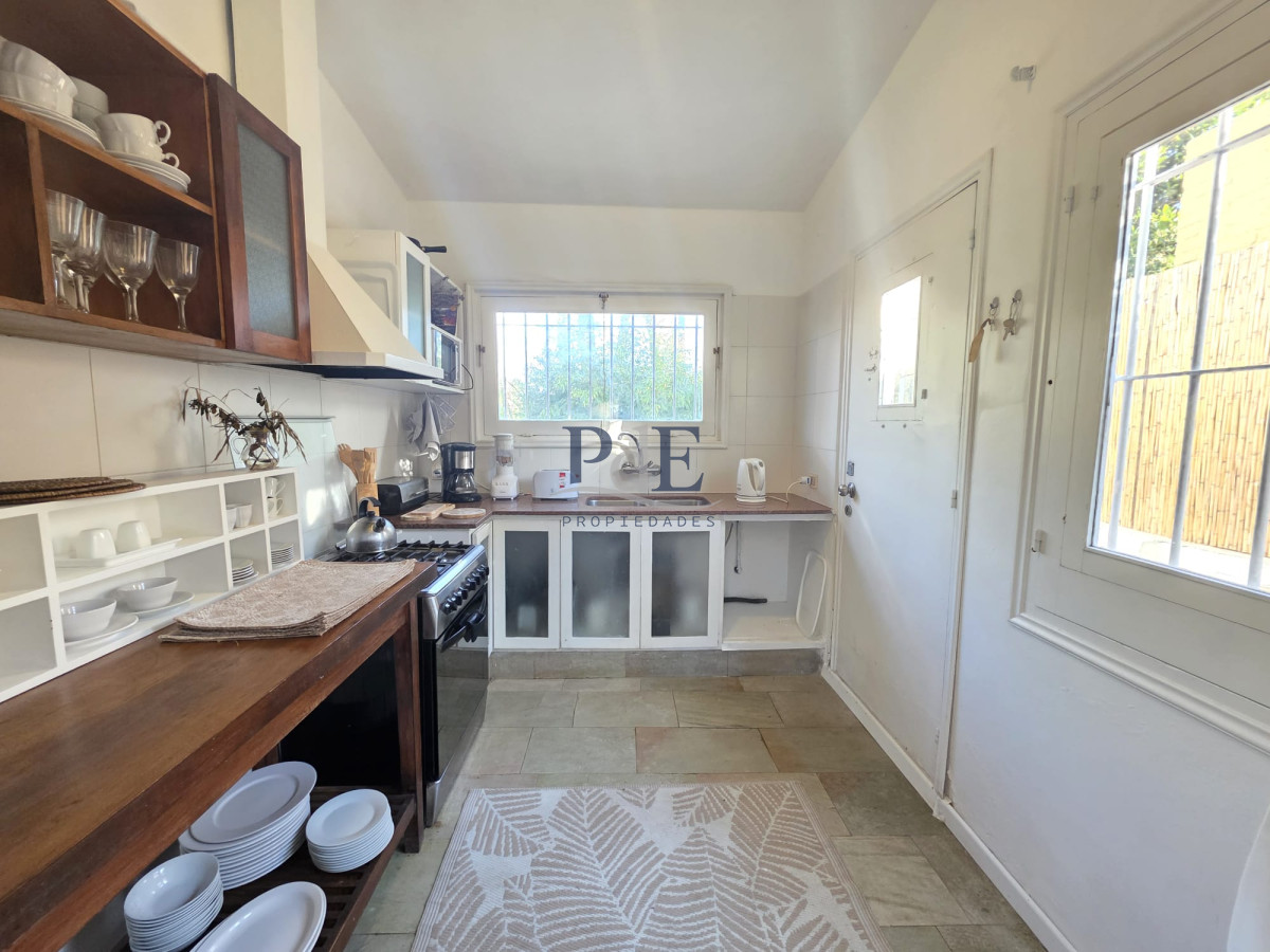 Casa en alquiler anual y de temporada San Rafael - 5 Dormitorios. - Imagen 10