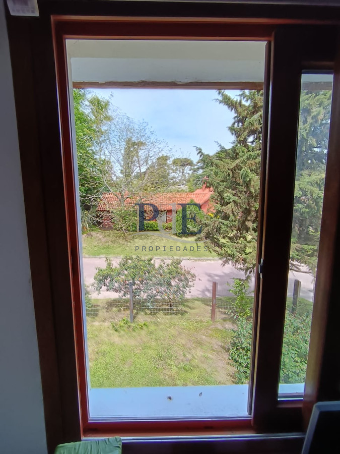 Playa Mansa, Punta del Este - Casa 4 dorm con Piscina y Parrillero Techado - Imagen 26