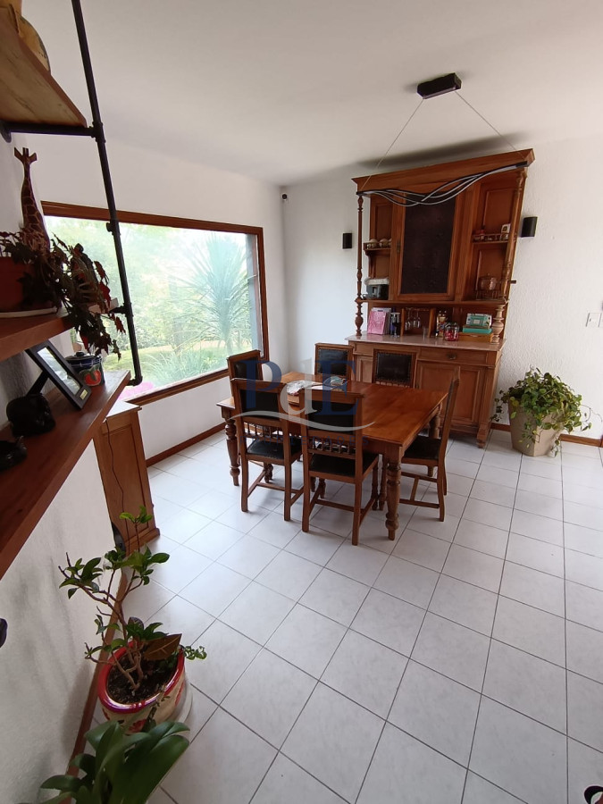 Playa Mansa, Punta del Este - Casa 4 dorm con Piscina y Parrillero Techado - Imagen 9