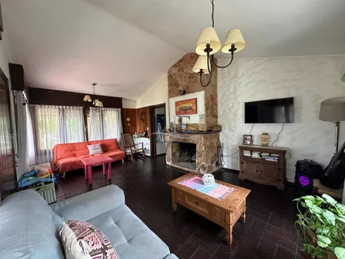 Casa en alquiler 3 dormitorios, Playa Mansa Punta Del Este. - Imagen 9