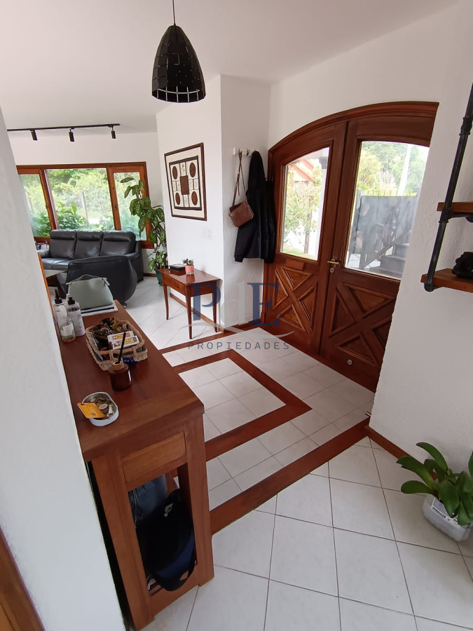 Playa Mansa, Punta del Este - Casa 4 dorm con Piscina y Parrillero Techado - Imagen 7