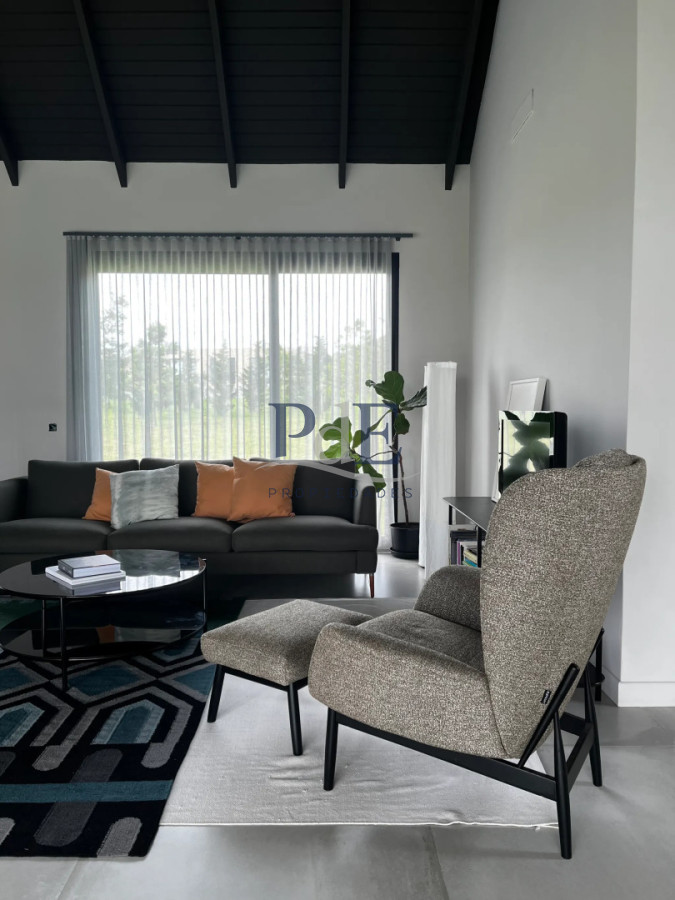 Importante residencia 3 suites + buhardilla, con vistas abiertas al campo. - Imagen 34