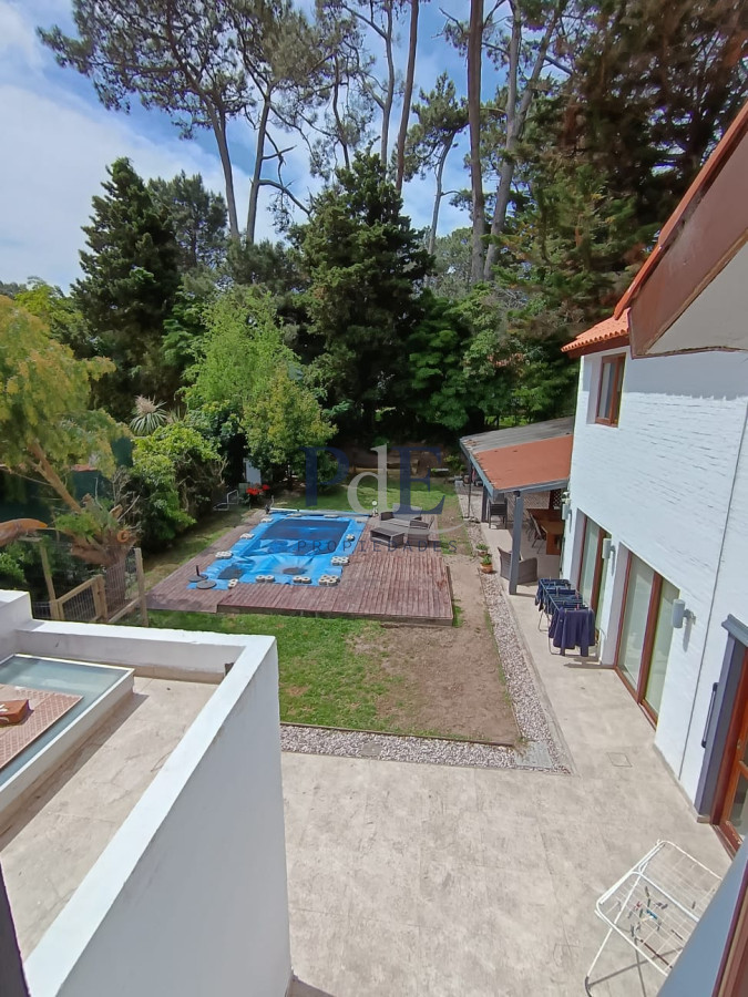 Playa Mansa, Punta del Este - Casa 4 dorm con Piscina y Parrillero Techado - Imagen 21