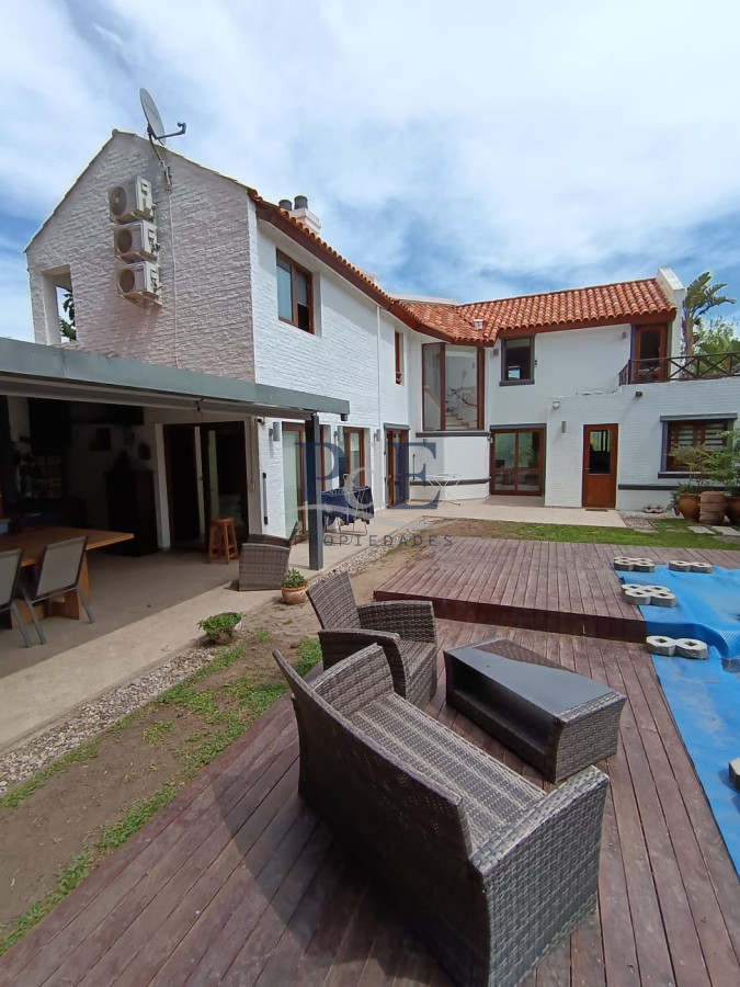 Playa Mansa, Punta del Este - Casa 4 dorm con Piscina y Parrillero Techado - Imagen 40