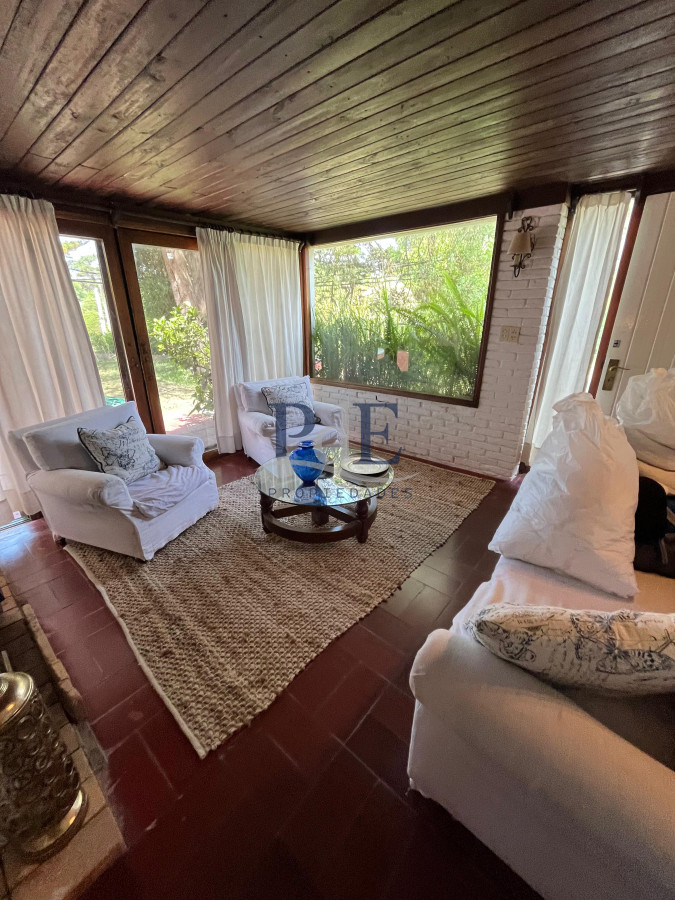 Casa en San Rafael - 4 Dormitorios + Piscina - Imagen 2