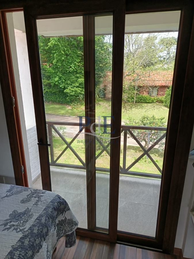 Playa Mansa, Punta del Este - Casa 4 dorm con Piscina y Parrillero Techado - Imagen 28