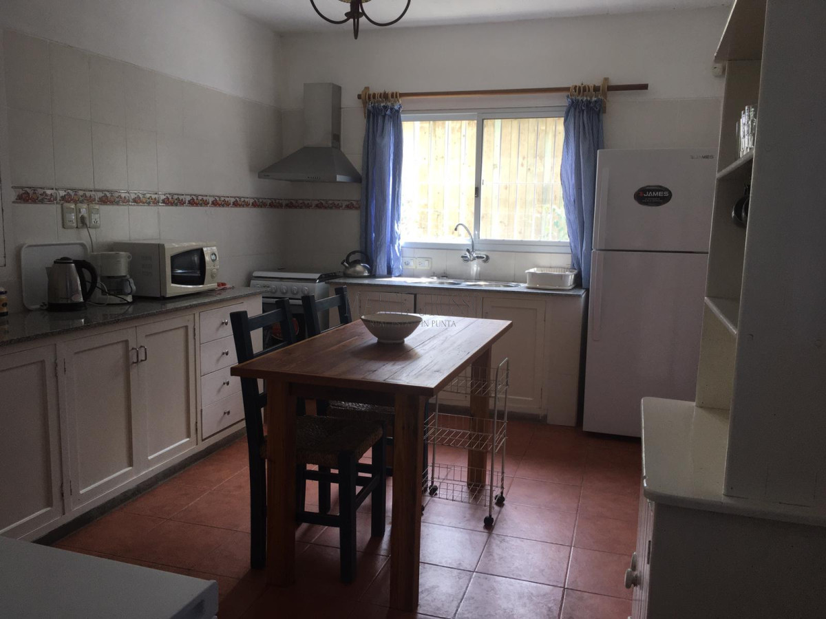 Casa ID.12 - Casa en alquiler de temporada , La Barra , Punta Del Este 