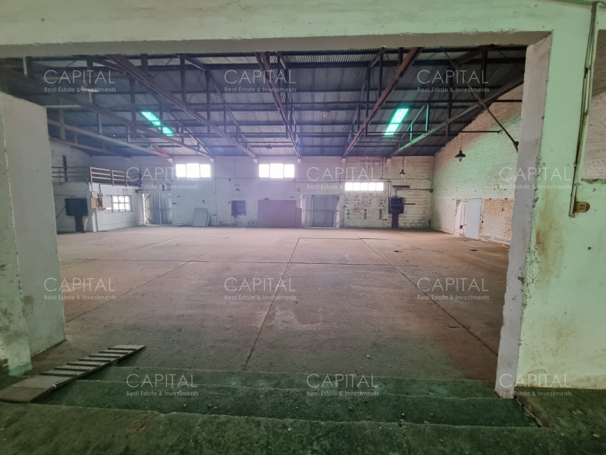 Local Comercial ID.35693 - Galpón en Venta, Centro de Maldonado