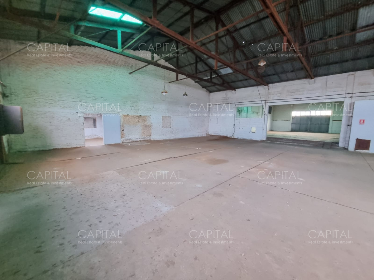 Local Comercial ID.35693 - Galpón en Venta, Centro de Maldonado