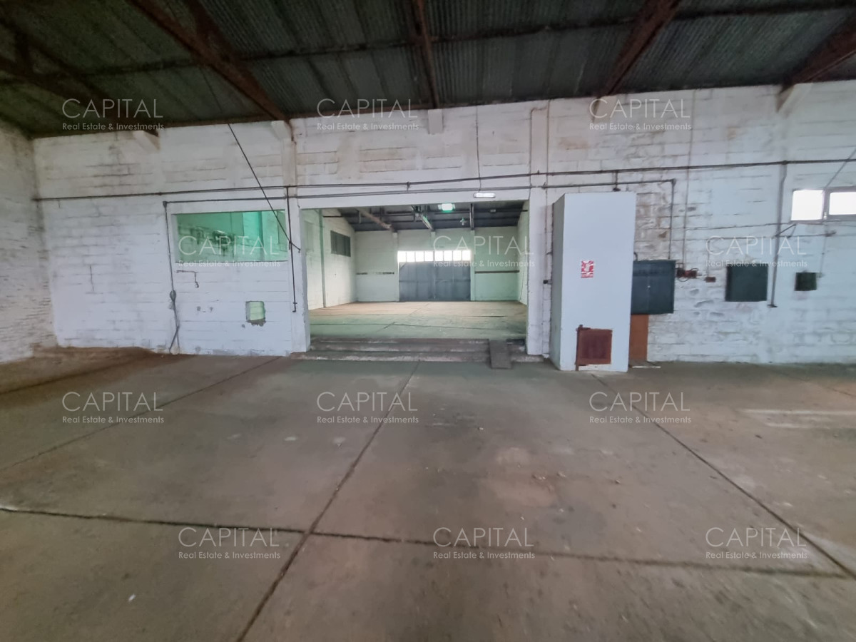 Local Comercial ID.35693 - Galpón en Venta, Centro de Maldonado