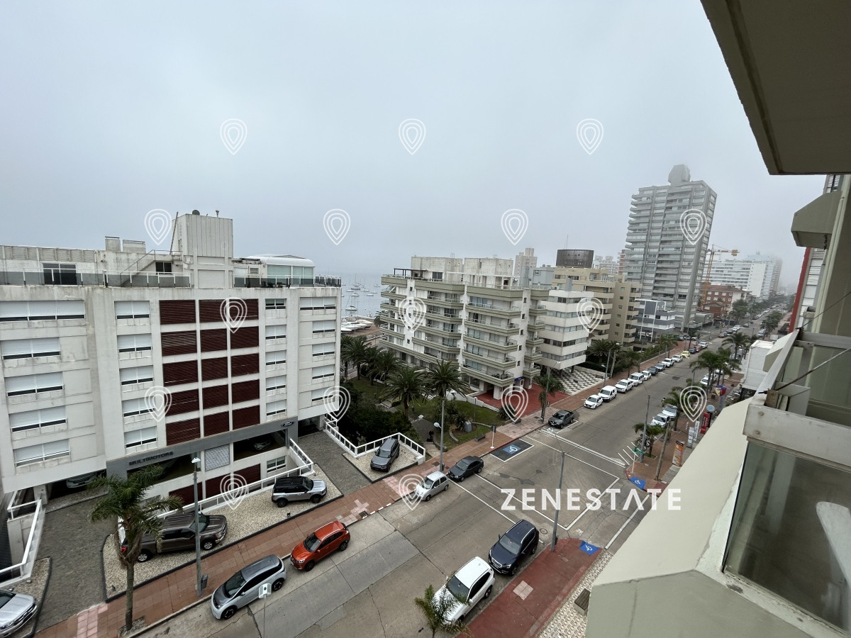 Apartamento en Venta Y alquiler Anual, zona Puerto, Punta del Este - ZEN5407A