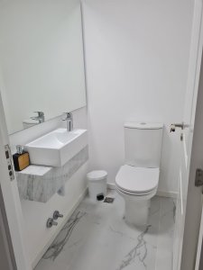 Apartamento en primera linea - 4 dormitorios Pinares Playa Mansa. - VLX6104A