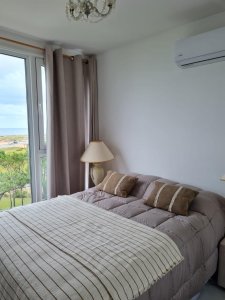 Apartamento en primera linea - 4 dormitorios Pinares Playa Mansa. - VLX6104A