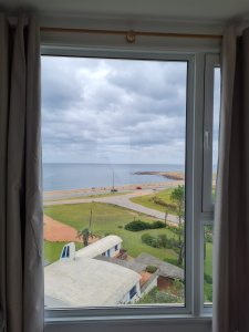 Apartamento en primera linea - 4 dormitorios Pinares Playa Mansa. - VLX6104A