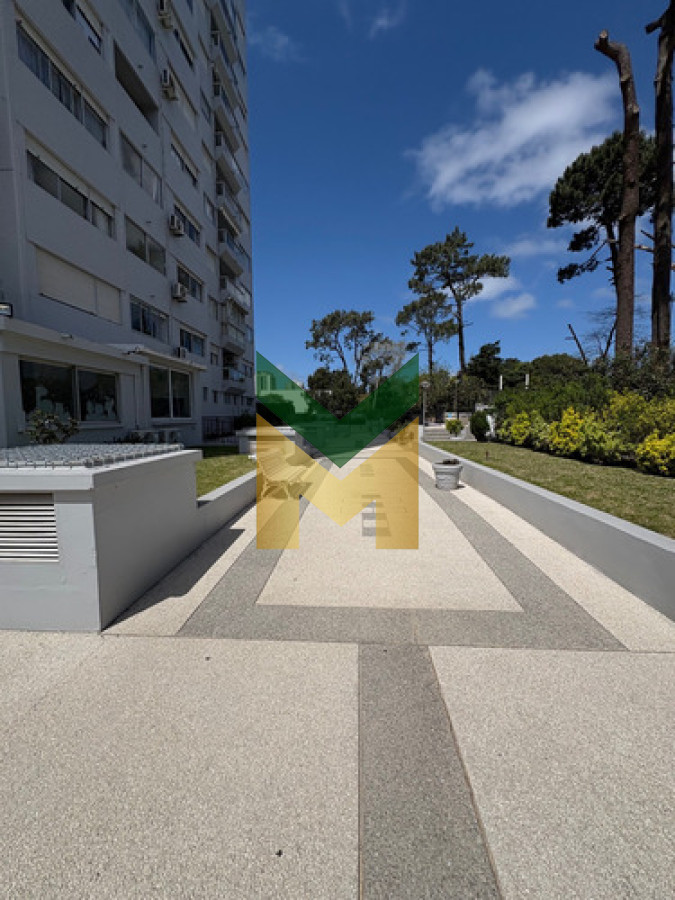 Apartamento ID.6872 - Alquiler Anual Punta Del Este