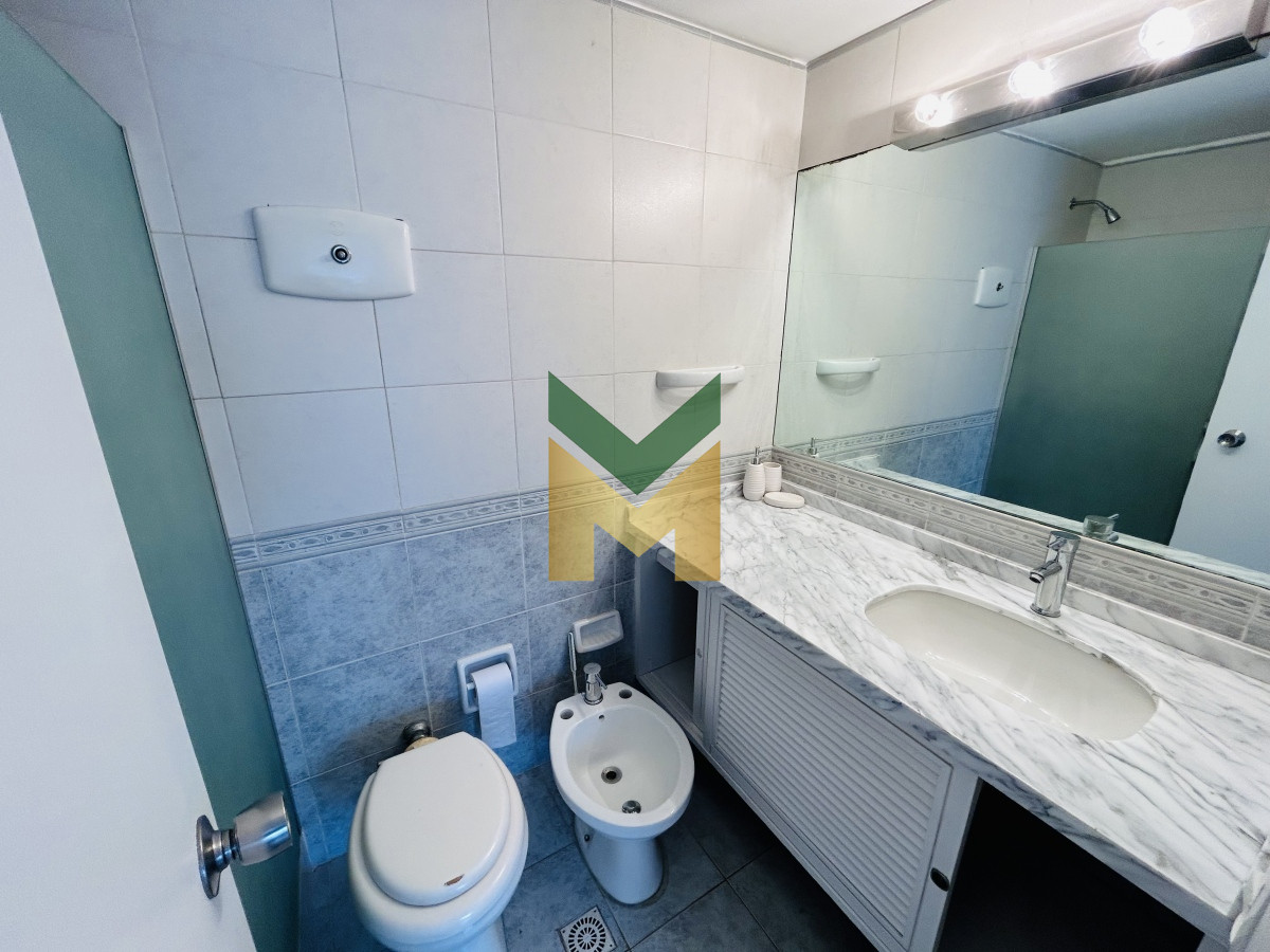 Apartamento ID.4396 - Apartamento en Venta Y alquiler Anual, zona Puerto, Punta del Este