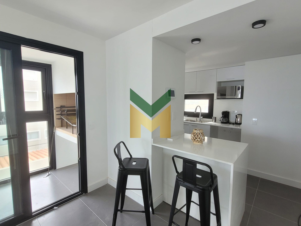 Apartamento ID.2140 - Apartamento en Venta, a estrenar, Primera fila Playa Brava - Punta del Este