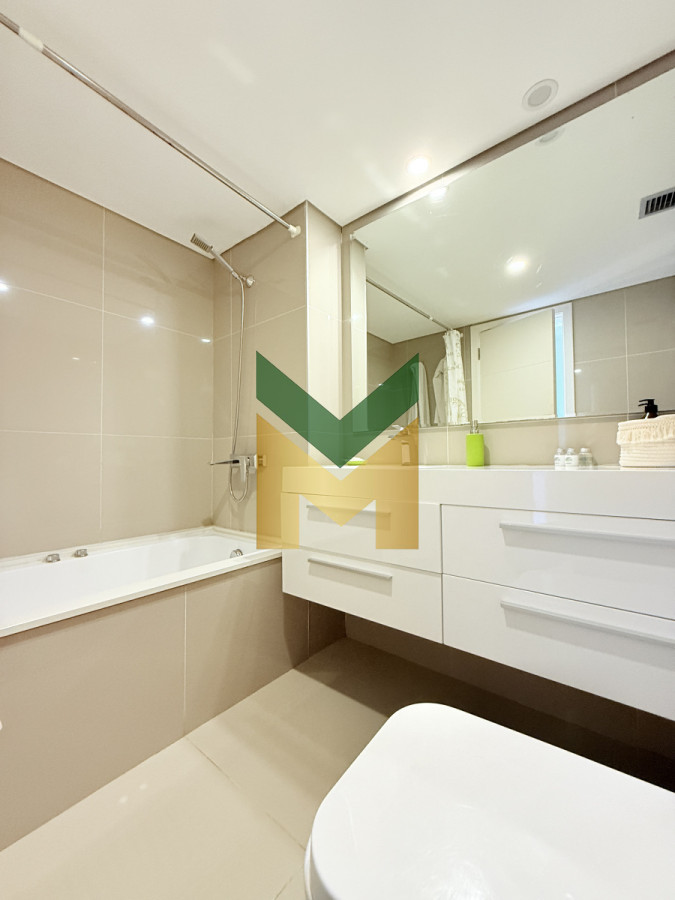 Apartamento ID.6498 - Apartamento en Venta Playa Mansa 