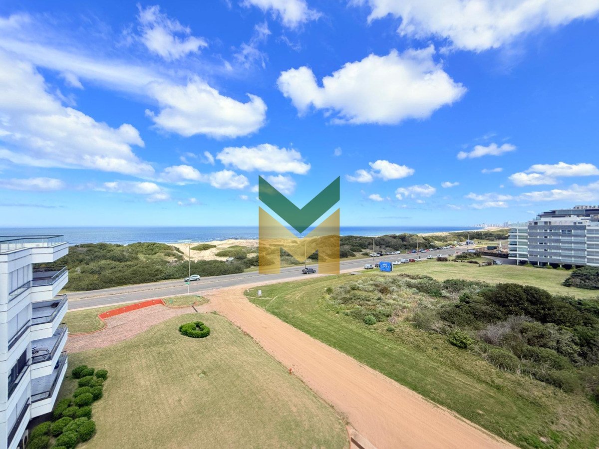 Apartamento ID.6865 - Apartamento en Venta 4 dormitorios Playa Brava