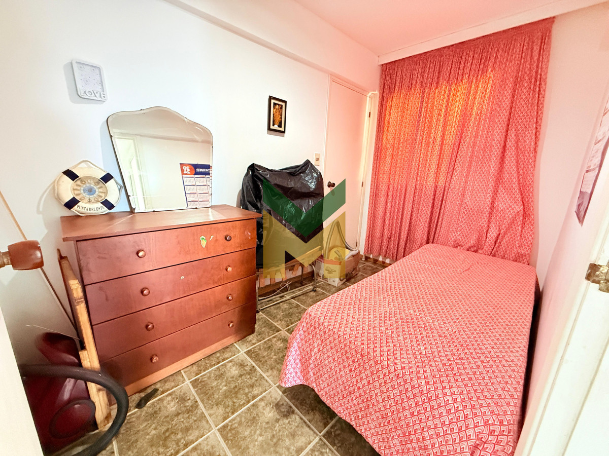 Apartamento ID.6097 - Apartamento con parrillero de 4 dormitorios frente al mar - Playa Mansa.