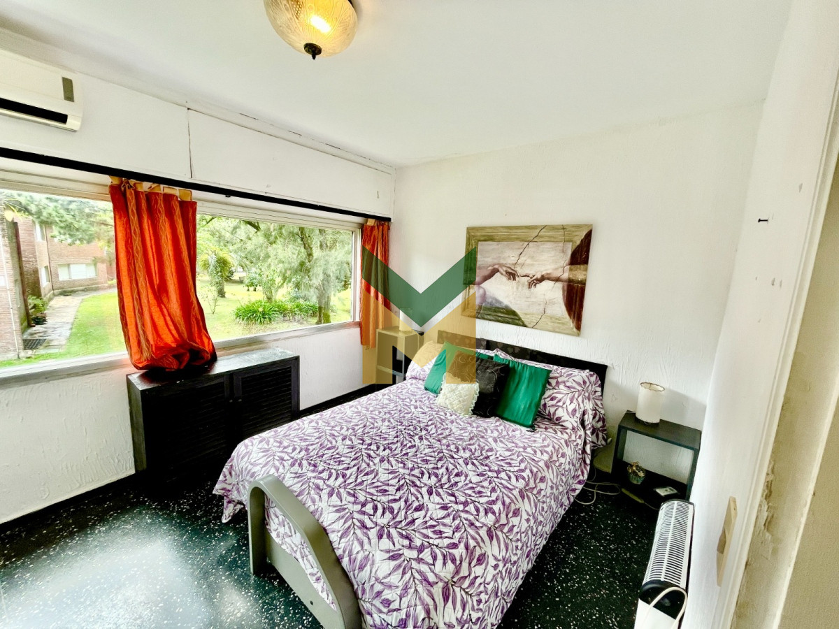Apartamento ID.5869 - Apartamento en venta - 1 dormitorio Playa Mansa.