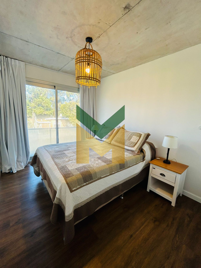 Apartamento ID.4515 - Apartamento en venta 2 Dormitorios , Playa Mansa, Punta del este 