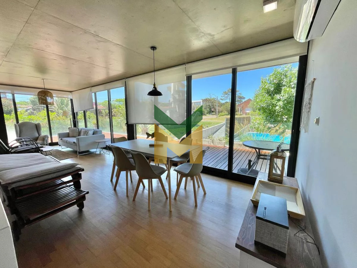 Apartamento ID.2315 - Apartamento en venta , 2 dormitorios, playa mansa, punta del este