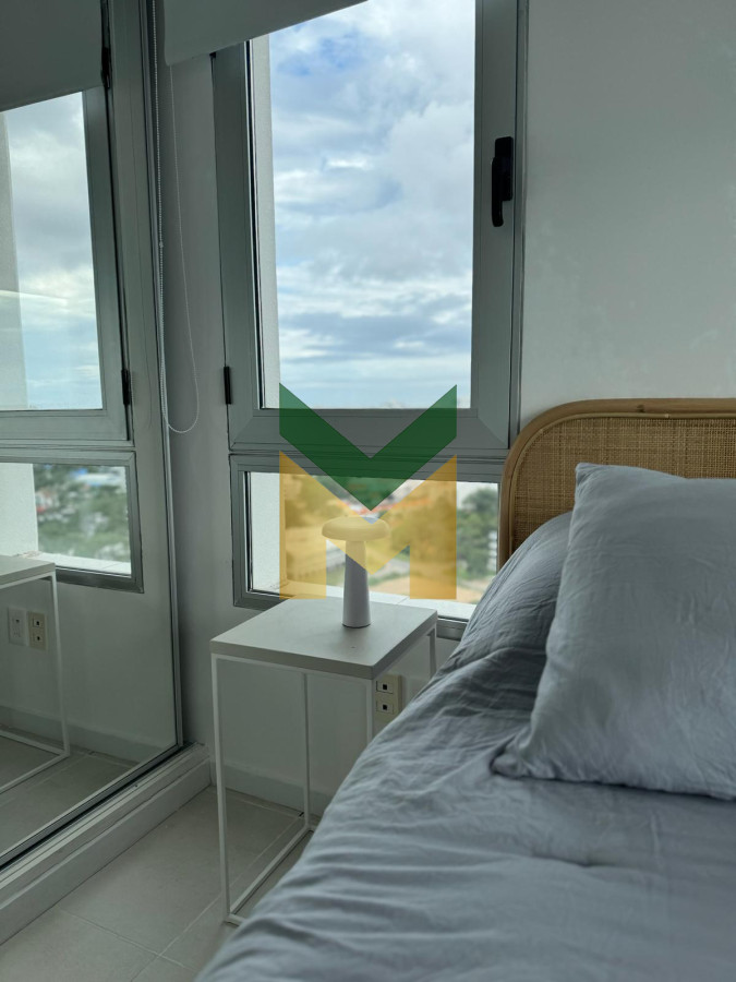 Apartamento ID.5676 - Alquiler temporal - Ocean Drive Full Amenities. 1 Dormitorio y medio