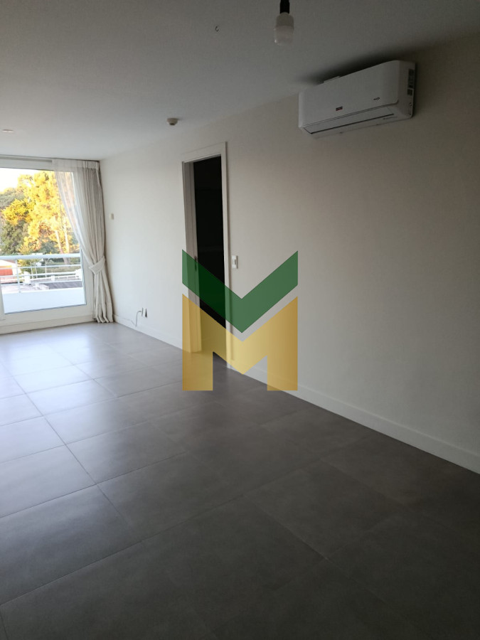 Apartamento ID.6468 - Se Vende Apartamento De 2 Dormitorios En Barrio Cantegril