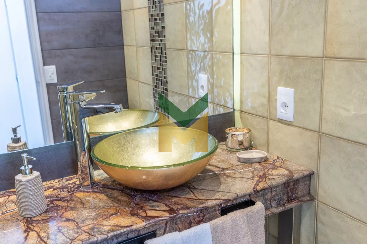 Apartamento ID.6121 - Apartamento en venta - 3 dormitorios a 200 metros del mar.
