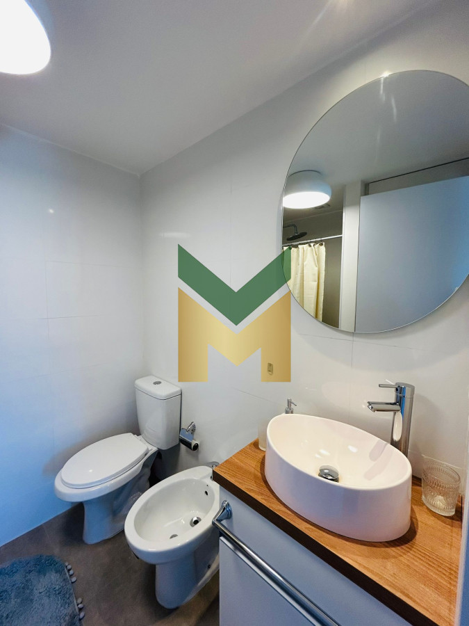 Apartamento ID.4515 - Apartamento en venta 2 Dormitorios , Playa Mansa, Punta del este 