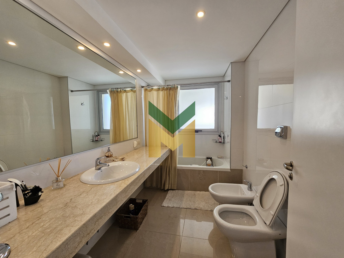 Apartamento ID.6086 - Exclusividad en brava - 3 dormitorios en suite con barbacoa y jacuzzi.