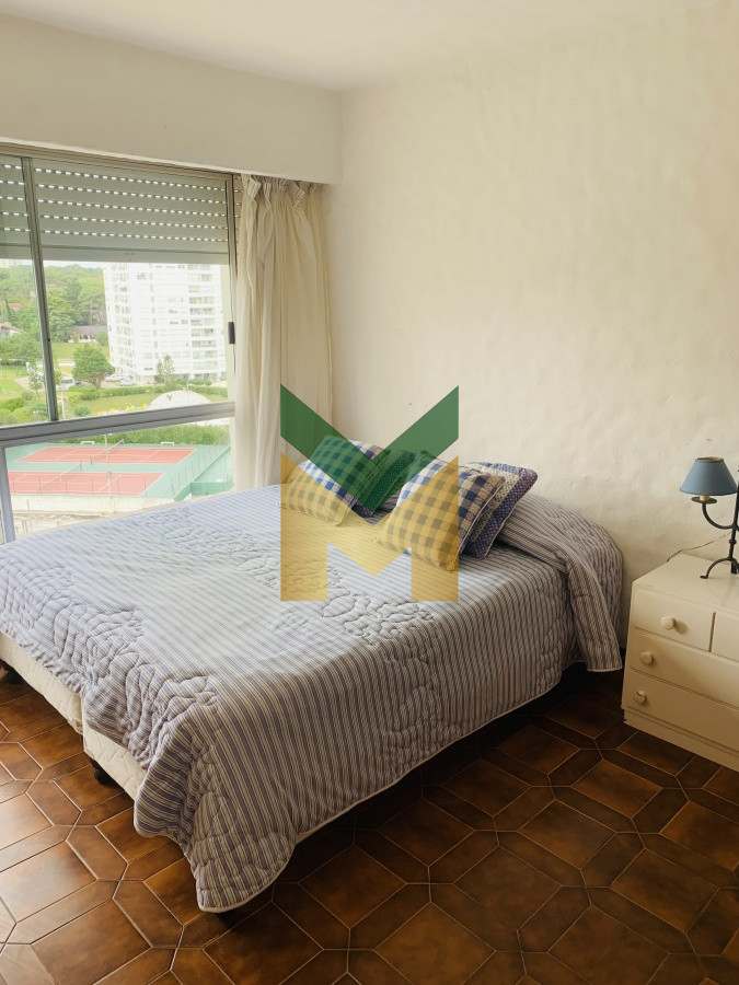 Apartamento ID.2408 - Apartamento en Venta , Primera Línea , 3 dormitorios - Punta del Este