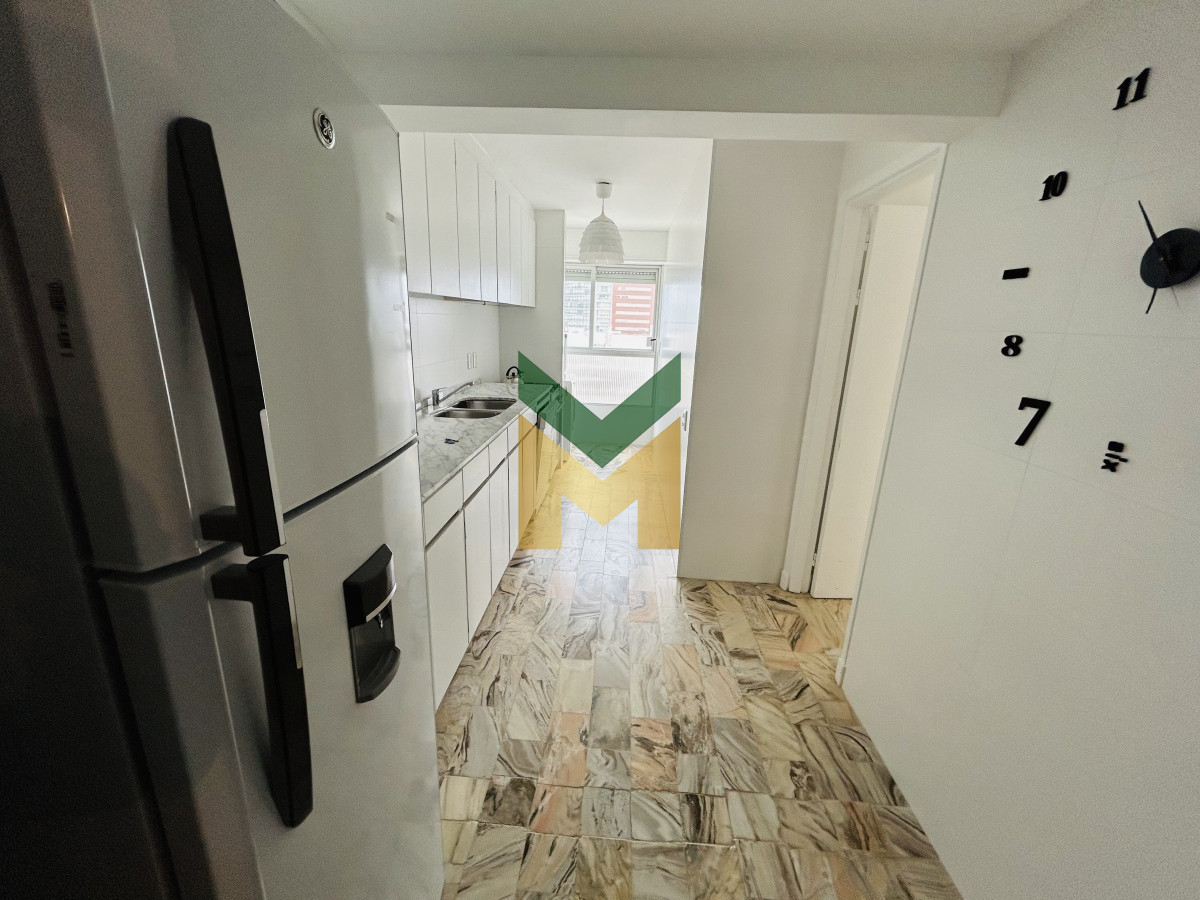 Apartamento ID.4396 - Apartamento en Venta Y alquiler Anual, zona Puerto, Punta del Este