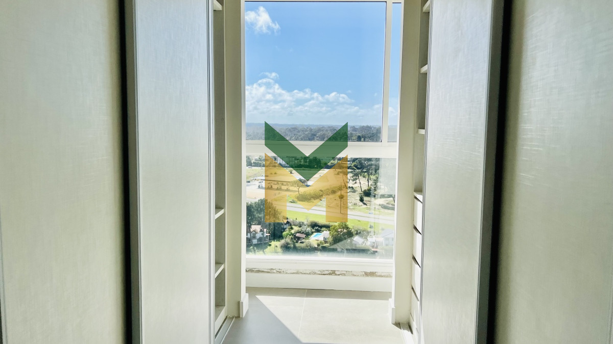 Apartamento ID.5792 - Greenlife. 3 Dormitorios con 3 baños. OPORTUNIDAD.