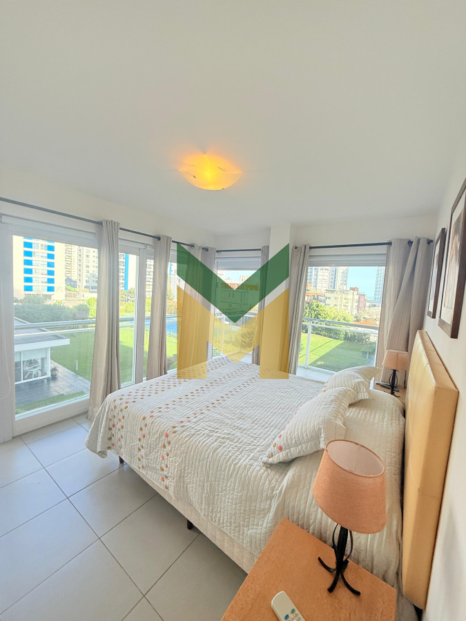Apartamento ID.6831 - Apartamento en venta - 3 dormitorios Playa Brava
