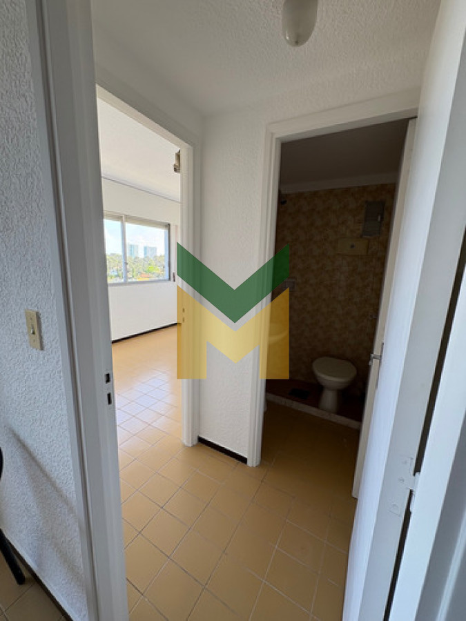 Apartamento ID.6872 - Alquiler Anual Punta Del Este