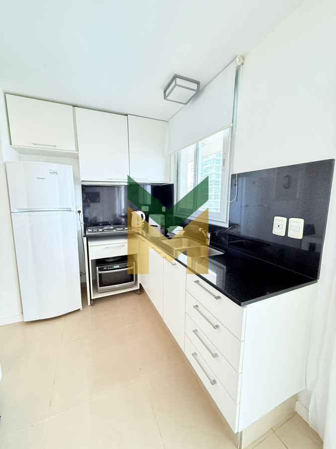 Apartamento ID.6048 - Apartamento en venta de 2 dormitorios, Proximo a Playa Brava y Mansa..