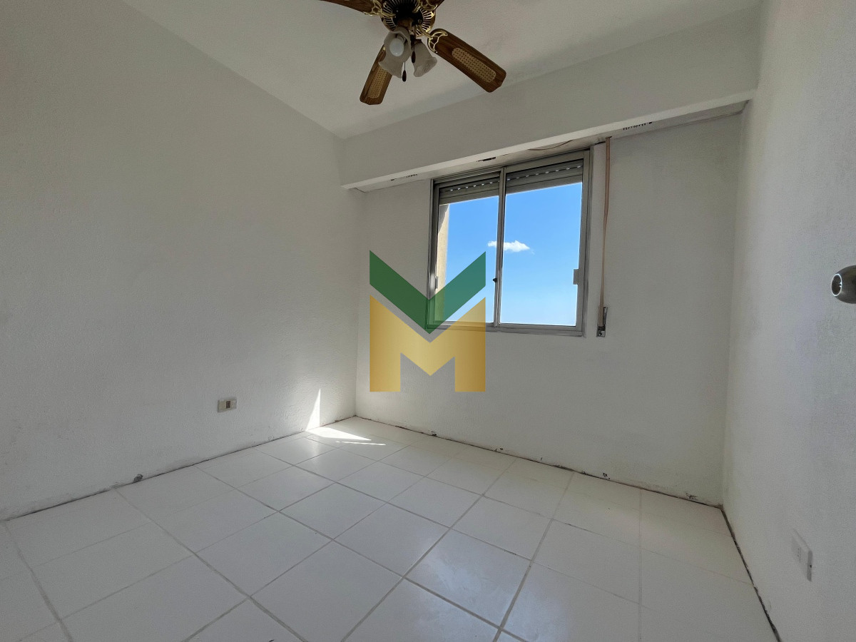 Apartamento ID.5721 - Apartamento en venta - 3 dormitorios Barrio Ipora.