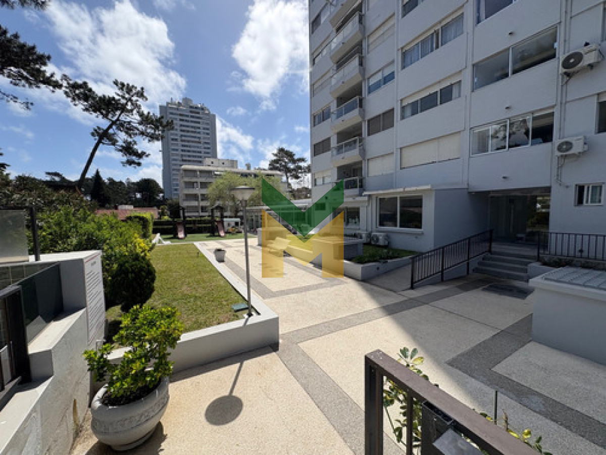 Apartamento ID.6872 - Alquiler Anual Punta Del Este