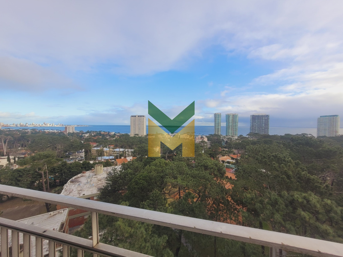 Apartamento ID.5490 - Apartamento En Venta 3 dormitorios a 400 metros del mar!! 