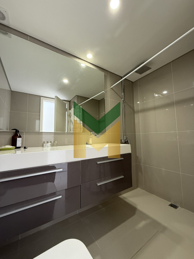Apartamento ID.6498 - Apartamento en Venta Playa Mansa 